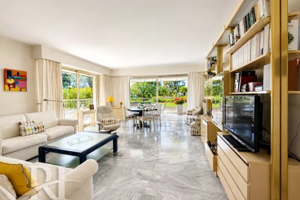 Luxury Apartment for sale in Cannes, 850 000 €, Photo 4