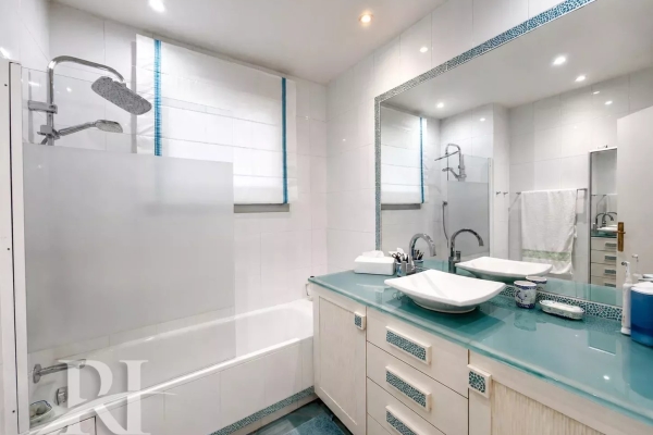 Luxury Apartment for sale in Cannes, 850 000 €, Photo 6