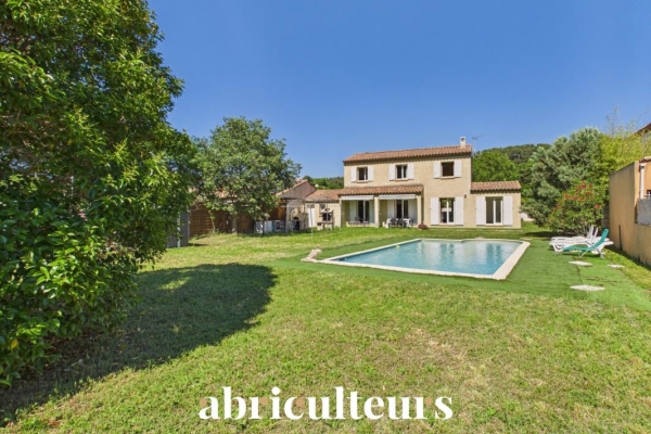 Maison de luxe à vendre à Saint-Chamas, 540 000 €, Photo 1