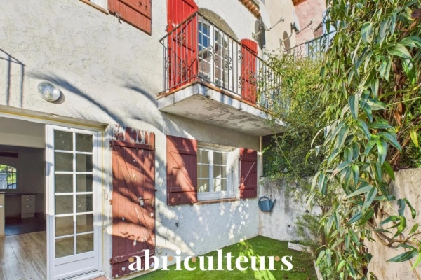 Maison de luxe à vendre à Villeneuve-Loubet, 475 000 €, Photo 1