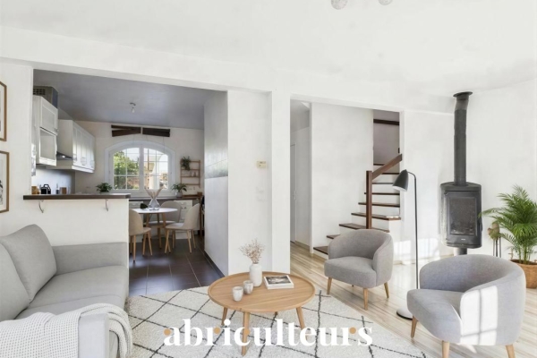 Maison de luxe à vendre à Villeneuve-Loubet, 475 000 €, Photo 1
