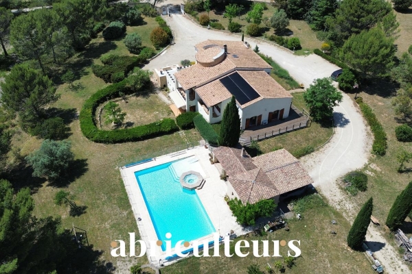Maison de luxe à vendre à Lambesc, 899 000 €, Photo 1