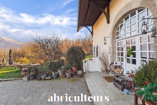 Maison de luxe à vendre à Charvonnex, 1 664 000 €, Photo 1