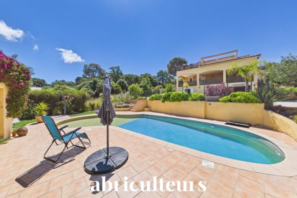 Maison de luxe à vendre à Six Fours les Plages, 998 000 €, Photo 1