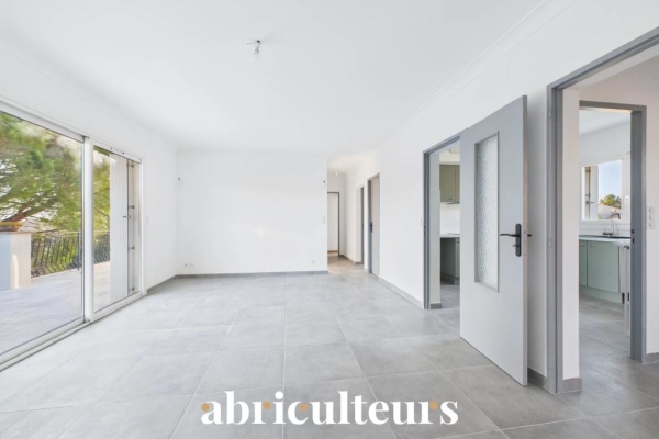 Maison de luxe à vendre à Éguilles, 650 000 €, Photo 3