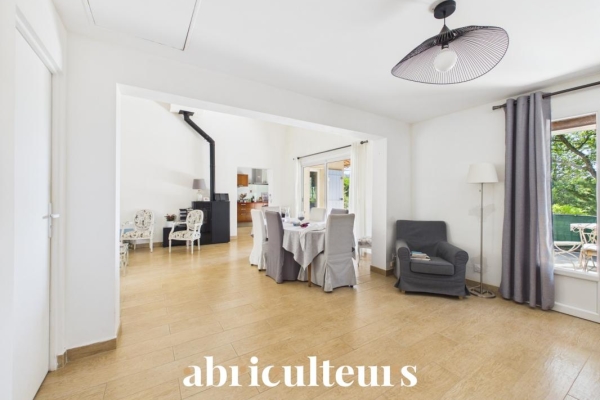 Luxury House for sale in Lauris, 595 000 €, Photo 5