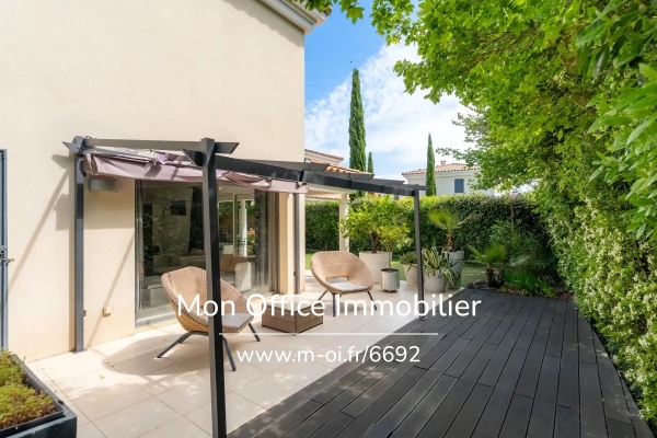 Luxury House for sale in Aix-en-Provence, 725 000 €, Photo 6