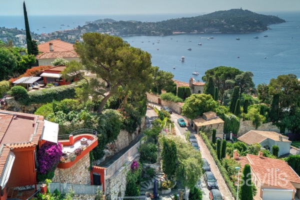Maison de luxe à vendre à Villefranche-sur-Mer, 2 100 000 €, Photo 1