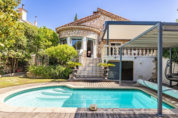 Maison de luxe à vendre à Nice, 1 475 000 €, Photo 1