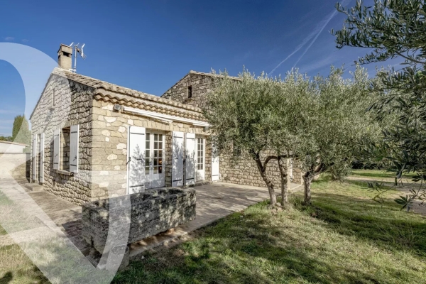 Maison de luxe à vendre à Eygalières, 1 802 000 €, Photo 1