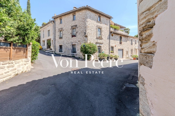 Maison de luxe à vendre à Rochefort-du-Gard, 515 000 €, Photo 1