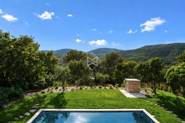 Maison de luxe à vendre à La Croix-Valmer, 2 390 000 €, Photo 1