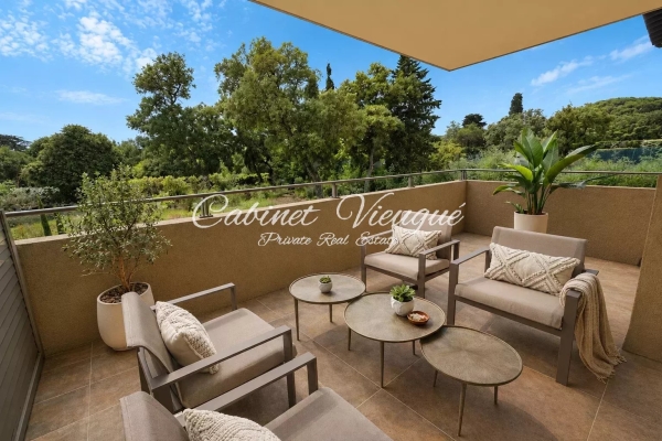 Luxury Apartment for sale in Grimaud, 995 000 €, Photo 3