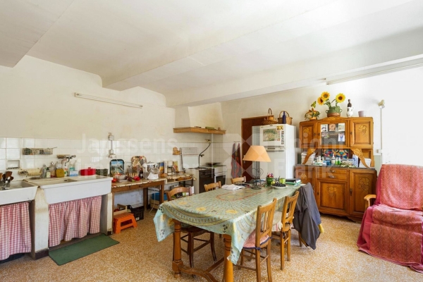 Luxury House for sale in Ménerbes, 900 000 €, Photo 4