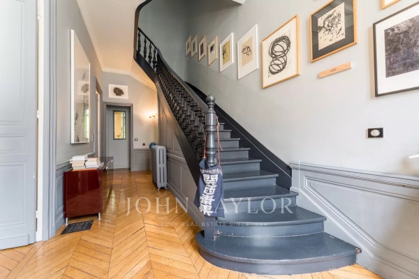 Maison de luxe à louer à Bordeaux, 6 200 €, Photo 6
