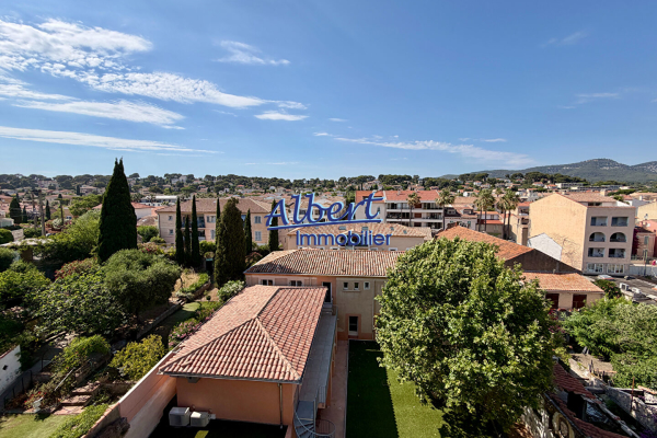Appartement de luxe à vendre à Sanary-sur-Mer, 180 000 €, Photo 1