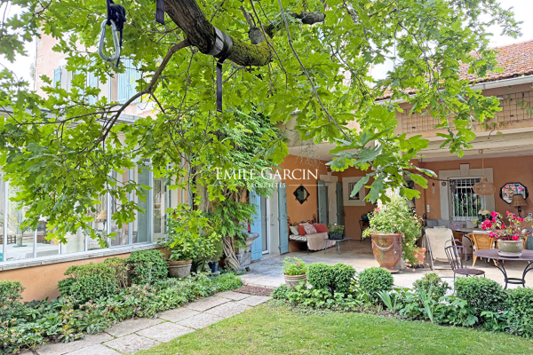 Maison de luxe à vendre à Saint-Saturnin-Lès-Avignon, 770 000 €, Photo 7