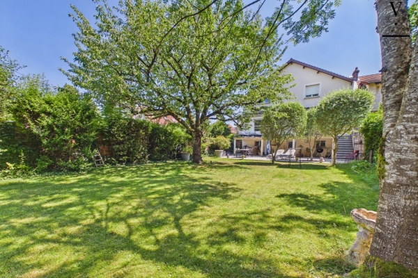 Maison de luxe à vendre à Vaires-sur-Marne, 745 000 €, Photo 2
