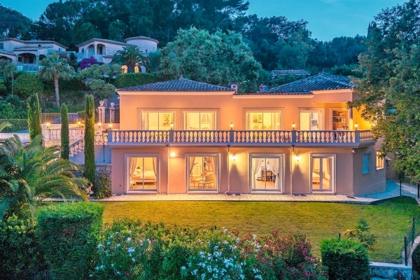 Maison de luxe à vendre à Vallauris, 2 590 000 €, Photo 1