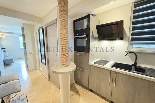 Appartement de luxe à louer à Juan-les-Pins, 750 €, Photo 1