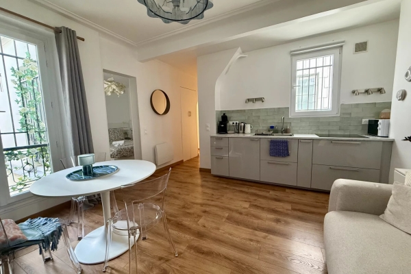 Appartement de luxe à vendre à Paris 11ème, 395 000 €, Photo 2