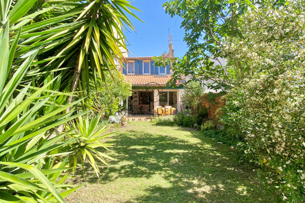 Maison de luxe à vendre à Bordeaux, 577 000 €, Photo 1