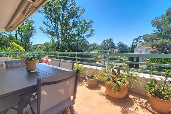 Appartement de luxe à vendre à Saint-Raphaël, 579 000 €, Photo 1