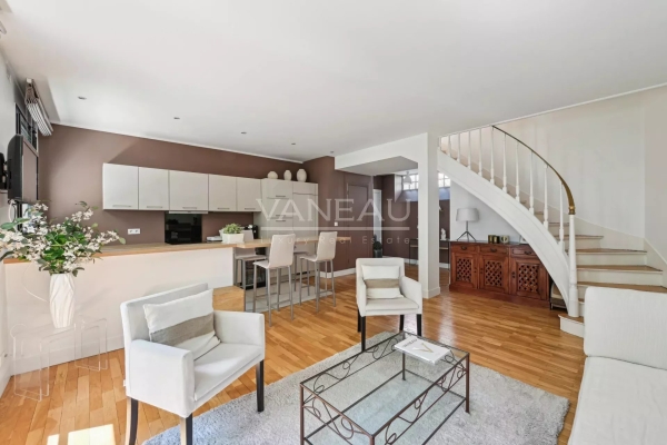 Luxury Apartment for sale in Paris 16Ème, 1 075 000 €, Photo 2