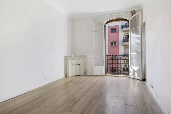 Appartement de luxe à vendre à Nice, 240 000 €, Photo 1