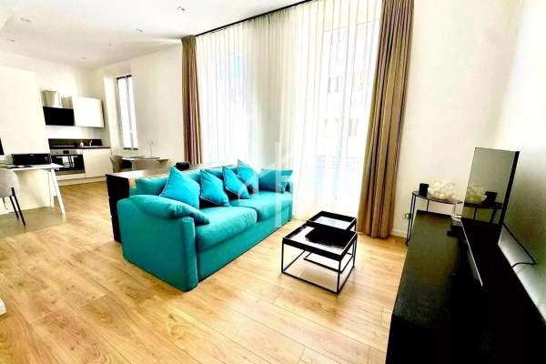 Luxury Apartment for sale in Cannes, 399 000 €, Photo 1