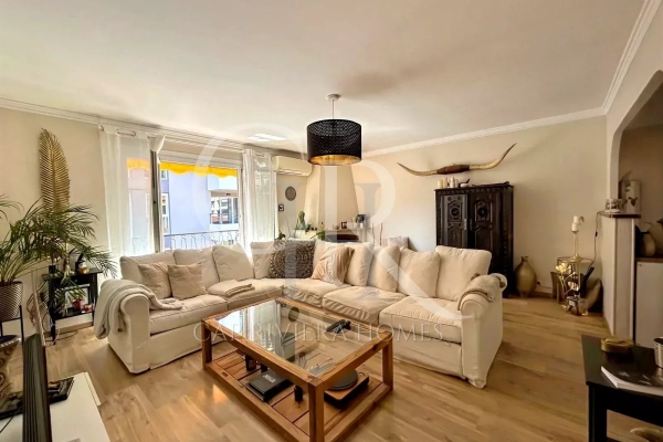 Luxury Apartment for sale in Roquebrune-Cap-Martin, 790 000 €, Photo 1