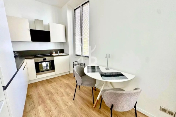 Luxury Apartment for sale in Cannes, 399 000 €, Photo 5