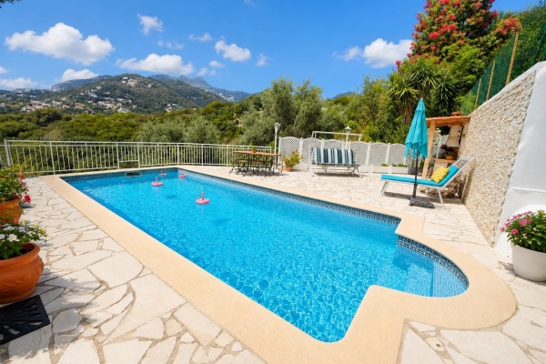 Maison de luxe à vendre à Menton, 1 425 000 €, Photo 1