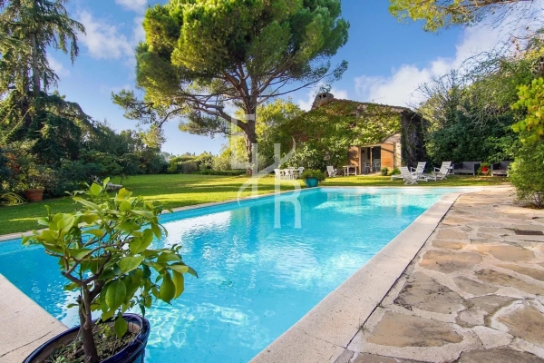 Maison de luxe à vendre à Mougins, 1 690 000 €, Photo 1