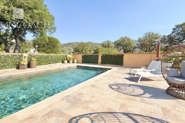 Maison de luxe à vendre à La Londe-les-Maures, 898 000 €, Photo 1