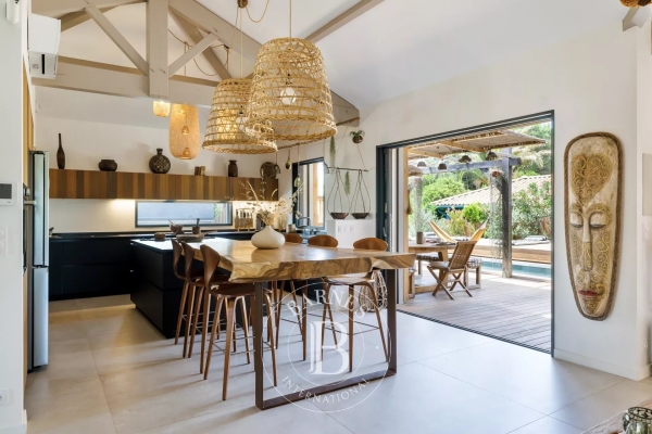 Luxury House for sale in Anglet, 2 840 000 €, Photo 1