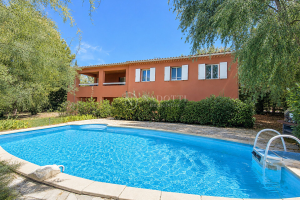 Maison de luxe à vendre à Gargas, 450 000 €, Photo 1