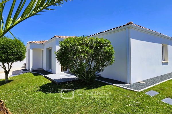 Maison de luxe à vendre à Saint-Georges-de-Didonne, 495 000 €, Photo 1