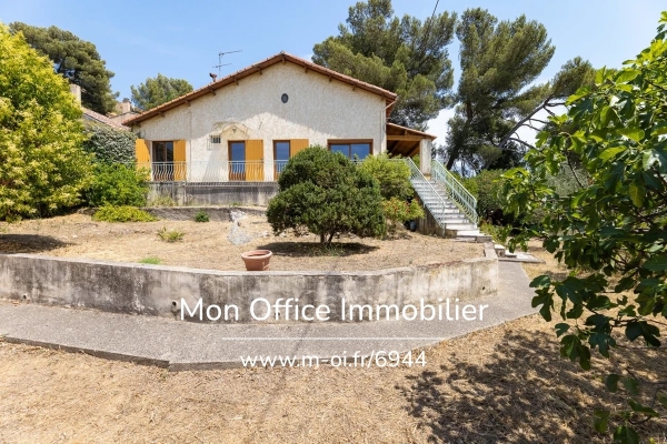 Maison de luxe à vendre à Aix-en-Provence, 730 000 €, Photo 1