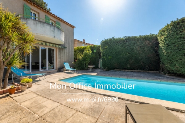 Maison de luxe à vendre à Aix-en-Provence, 489 000 €, Photo 1