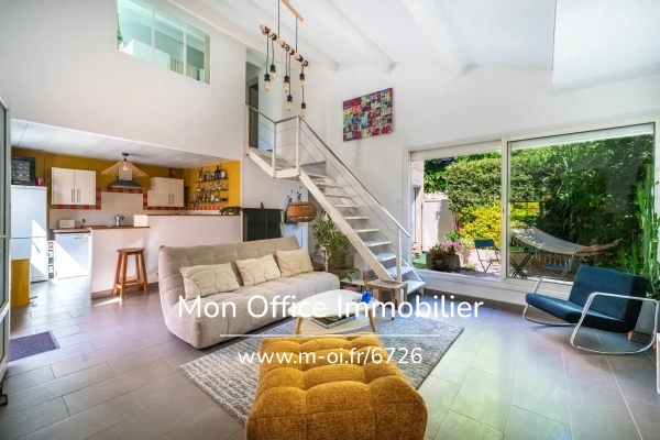 Maison de luxe à vendre à Aubagne, 379 000 €, Photo 1