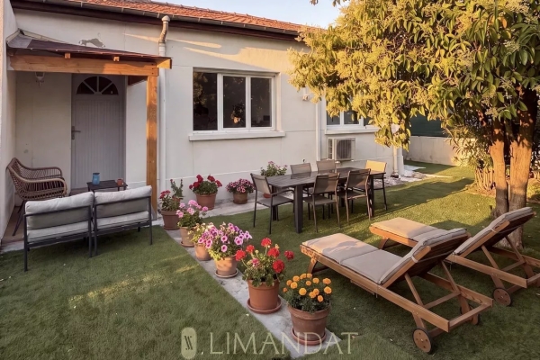 Maison de luxe à vendre à Antibes, 490 000 €, Photo 1