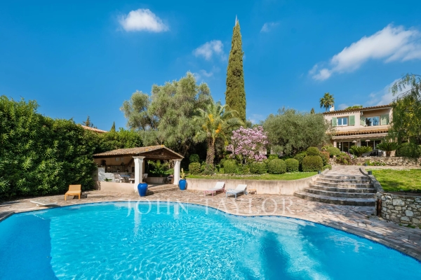Maison de luxe à vendre à Mougins, 1 790 000 €, Photo 1