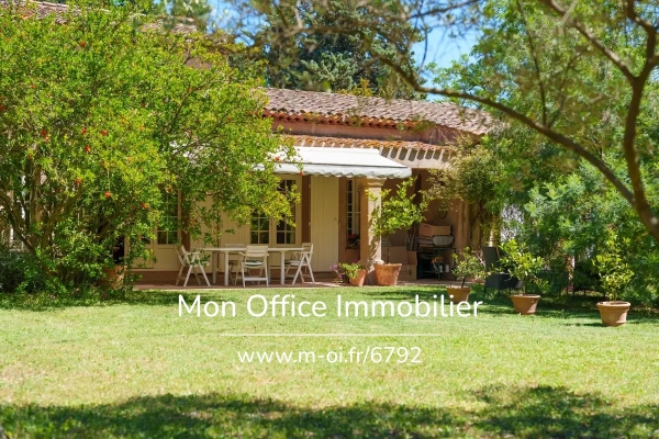 Maison de luxe à vendre à Le Beausset, 940 000 €, Photo 2