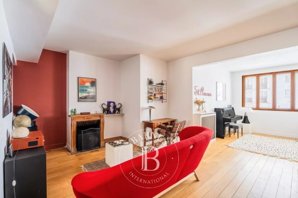 Luxury Apartment for sale in Boulogne-Billancourt, 1 090 000 €, Photo 2