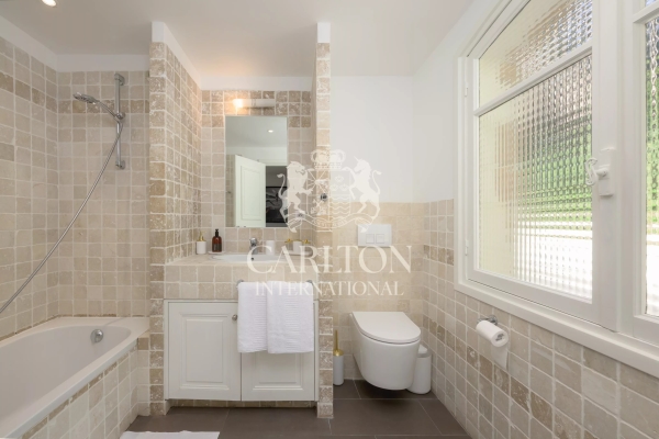 Maison de luxe à louer à Vallauris, 11 000 €, Photo 7