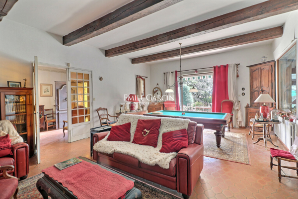 Maison de luxe à vendre à Eyguières, 1 050 000 €, Photo 1