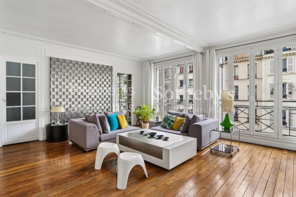 Appartement de luxe à louer à Paris 10ème, 3 900 €, Photo 1