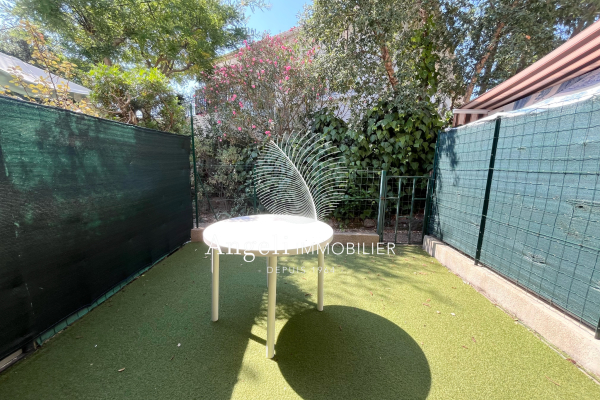 Appartement de luxe à vendre à Saint-Aygulf, 114 000 €, Photo 2