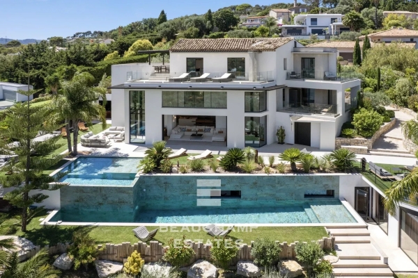 Maison de luxe à louer à Mougins, 35 000 €, Photo 1